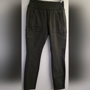 Athleta Headlands Hybrid Cargo Pants Olive Green Size 6